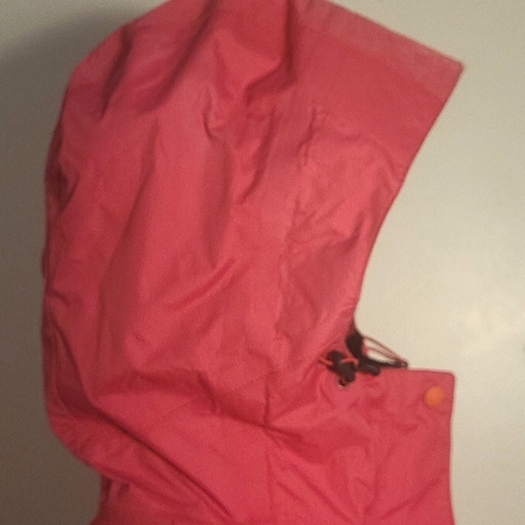 MEC Womens Aquanator Rain jacket in Small - Picture 9 of 16